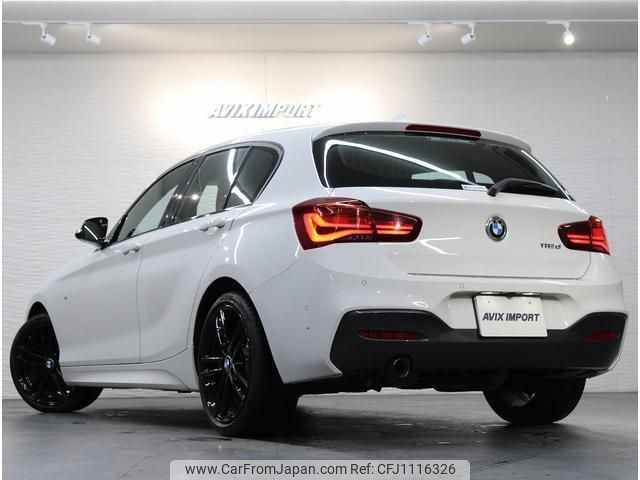 bmw 1-series 2017 quick_quick_1S20_WBA1S520805K17319 image 2