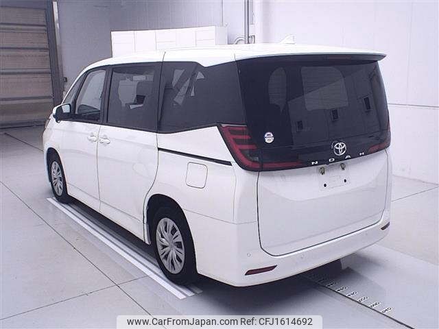 toyota noah 2023 CFJ1614692 image 2