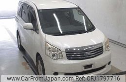 toyota noah 2012 CFJ1797716