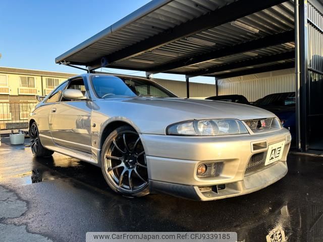 nissan skyline-gt-r 1997 quick_quick_BCNR33_BCNR33-040280 image 1