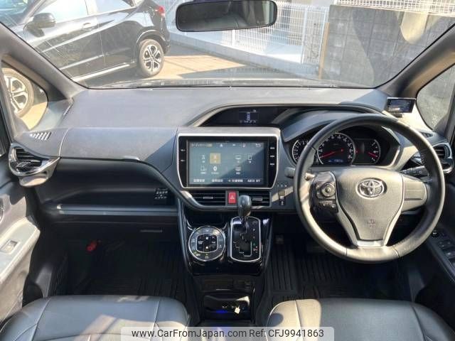 toyota voxy 2017 -TOYOTA--Voxy DBA-ZRR80W--ZRR80-0332401---TOYOTA--Voxy DBA-ZRR80W--ZRR80-0332401- image 2