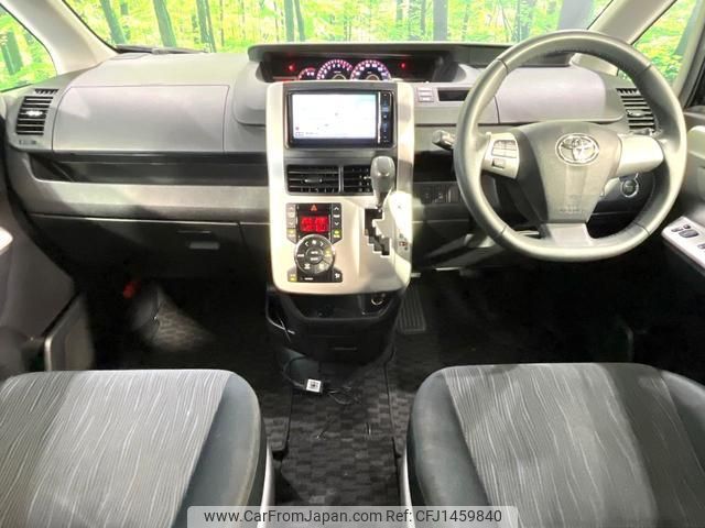 toyota voxy 2011 quick_quick_ZRR70W_ZRR70-0444008 image 2