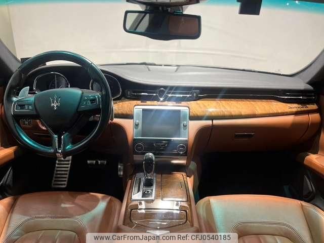 maserati quattroporte 2015 quick_quick_ABA-MQP38A_ZAMPP56J001075737 image 2