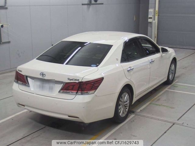 toyota crown 2013 CFJ1629743 image 2