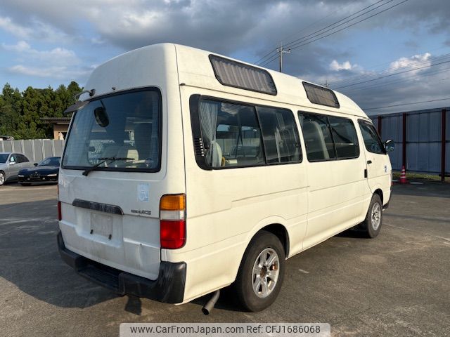 toyota regiusace 2004 CFJ1686068 image 1