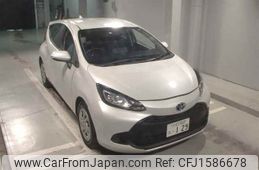 toyota aqua 2023 CFJ1586678