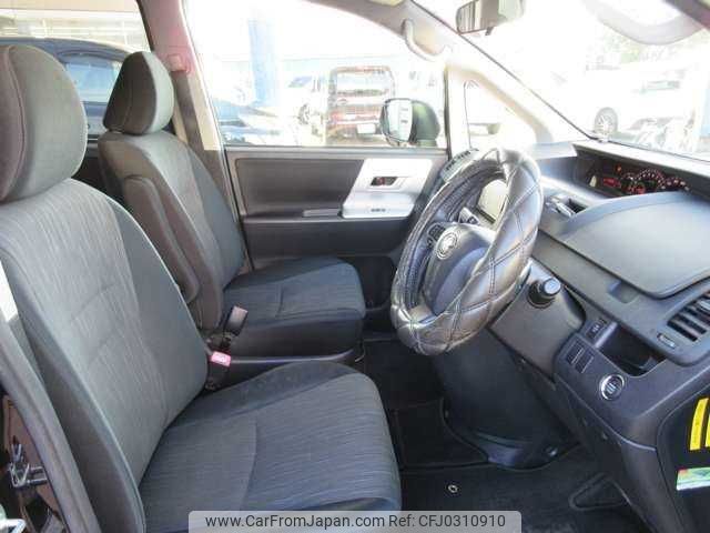 toyota voxy 2011 TE3526 image 1