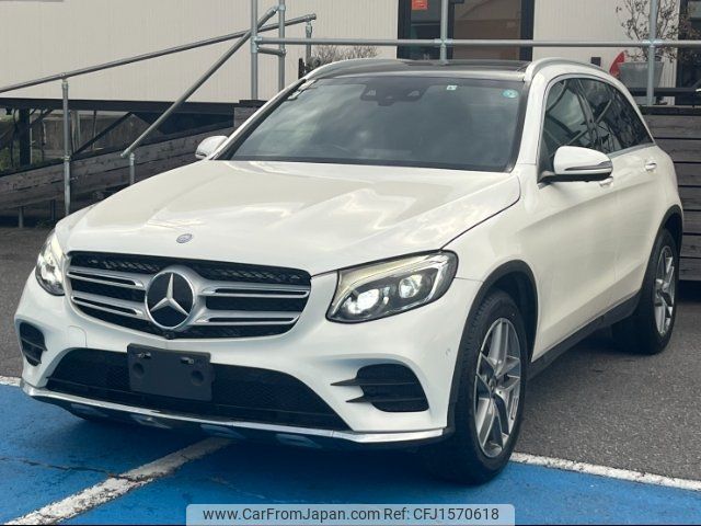 mercedes-benz glc-class 2017 CFJ1570618 image 1
