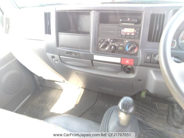 isuzu elf-truck 2016 CFJ1797051 image 2