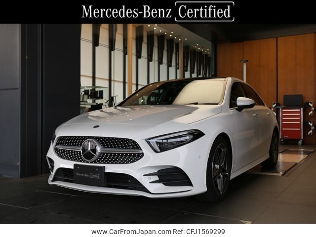 mercedes-benz a-class 2023 CFJ1569299 image 1