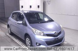 toyota vitz 2011 -TOYOTA--Vitz NSP135-2013552---TOYOTA--Vitz NSP135-2013552-