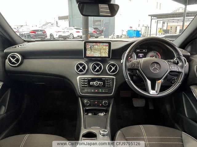 mercedes-benz a-class 2015 quick_quick_DBA-176042_WDD1760422J368372 image 2