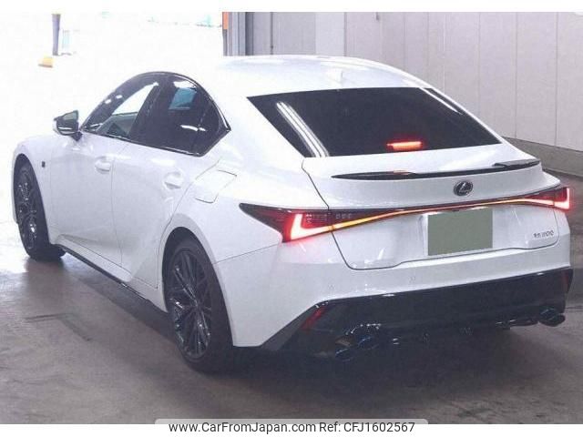 lexus is 2024 CFJ1602567 image 2