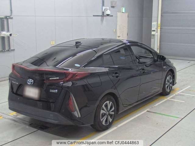 toyota prius-phv 2017 -TOYOTA--Prius PHV DLA-ZVW52--ZVW52-3031025---TOYOTA--Prius PHV DLA-ZVW52--ZVW52-3031025- image 2