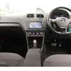volkswagen polo 2017 -VOLKSWAGEN--VW Polo DBA-6RCJZ--WVWZZZ6RZHU032454---VOLKSWAGEN--VW Polo DBA-6RCJZ--WVWZZZ6RZHU032454- image 2