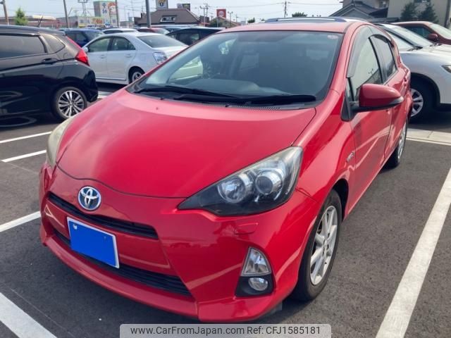 toyota aqua 2012 CFJ1585181 image 1