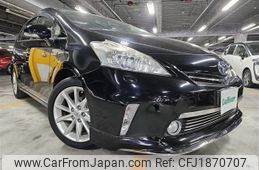 toyota prius-α 2011 CFJ1870707