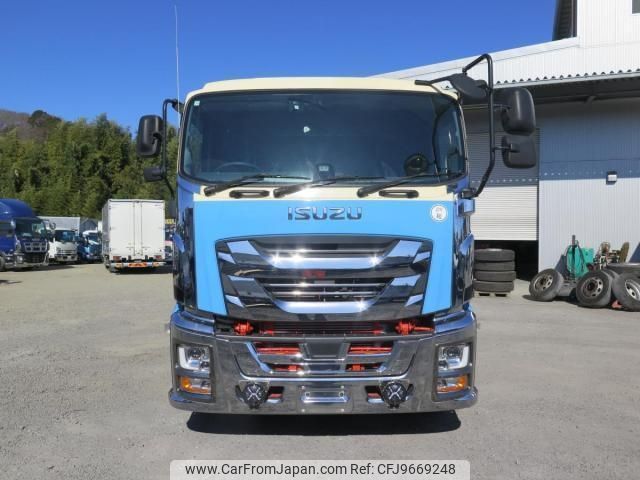 isuzu giga 2022 CFJ9669248 image 2