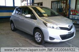 toyota vitz 2013 -TOYOTA--Vitz DBA-NSP135--NSP135-2030377---TOYOTA--Vitz DBA-NSP135--NSP135-2030377-