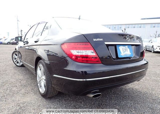 mercedes-benz c-class 2011 N2025030140F-12 image 2