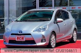 toyota aqua 2013 -TOYOTA--AQUA DAA-NHP10--NHP10-6190504---TOYOTA--AQUA DAA-NHP10--NHP10-6190504-