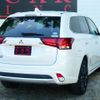 mitsubishi outlander-phev 2015 quick_quick_GG2W_GG2W-0300672 image 17