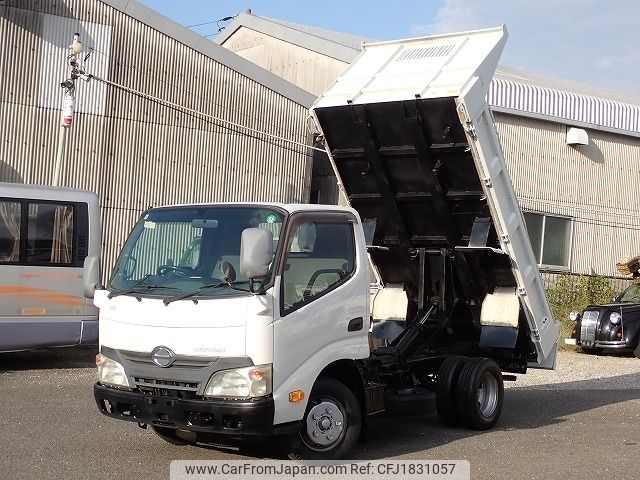 hino dutro 2011 CFJ1831057 image 2