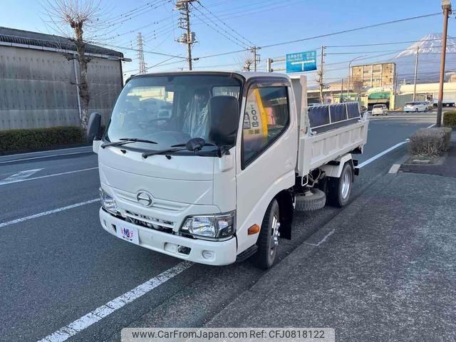 hino dutro 2017 GOO_NET_EXCHANGE_0600699A30250228W003 image 2