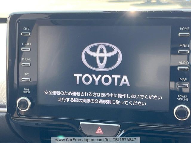 toyota yaris-cross 2021 CFJ1576847 image 2