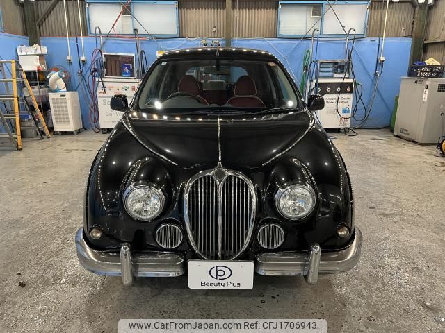 mitsuoka viewt 2012 CFJ1706943 image 2