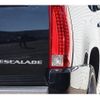 cadillac escalade 2015 quick_quick_-_1GYFK66838R245543 image 19