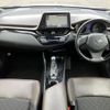 toyota c-hr 2017 quick_quick_DAA-ZYX10_ZYX10-2091812 image 4