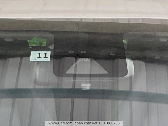 toyota aqua 2021 -TOYOTA--AQUA 6AA-MXPK11--MXPK11-2033457---TOYOTA--AQUA 6AA-MXPK11--MXPK11-2033457- image 2