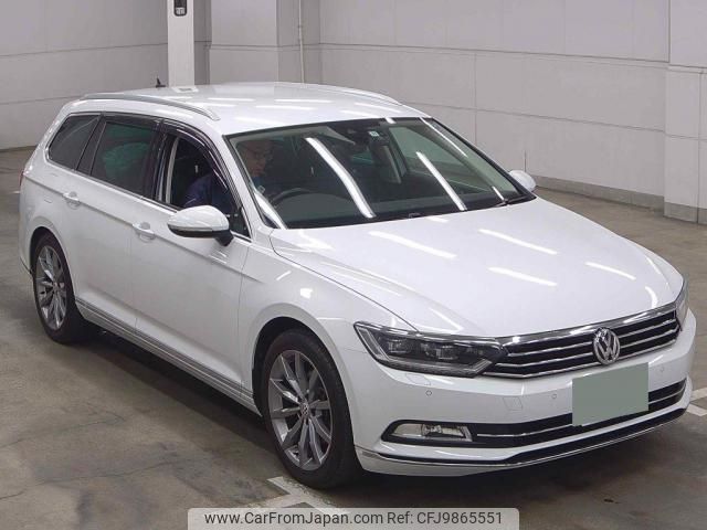 volkswagen passat-variant 2017 quick_quick_DBA-3CCZE_WVWZZZ3CZJE022380 image 1