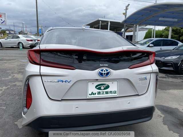 toyota prius-phv 2017 -TOYOTA--Prius PHV ZVW52--3051632---TOYOTA--Prius PHV ZVW52--3051632- image 2