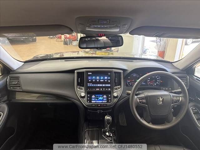toyota crown 2013 -TOYOTA--Crown DAA-AWS210--AWS210-6032824---TOYOTA--Crown DAA-AWS210--AWS210-6032824- image 2
