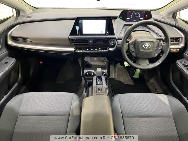toyota prius 2023 CFJ1835870 image 2