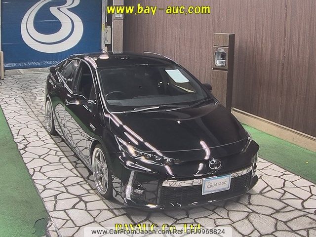 toyota prius-phv 2019 -TOYOTA--Prius PHV ZVW52-3132640---TOYOTA--Prius PHV ZVW52-3132640- image 1