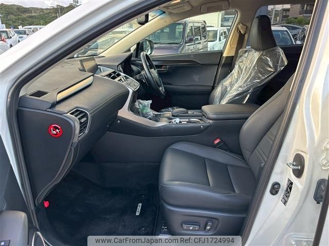 lexus nx 2016 CFJ1724994 image 2