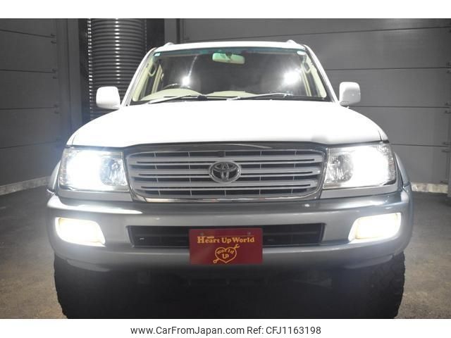 toyota land-cruiser-wagon 2004 -TOYOTA--Land Cruiser Wagon GH-UZJ100W--UZJ100-0149672---TOYOTA--Land Cruiser Wagon GH-UZJ100W--UZJ100-0149672- image 2