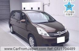 toyota isis 2015 CFJ1704489