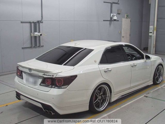 toyota crown 2018 CFJ1780824 image 2