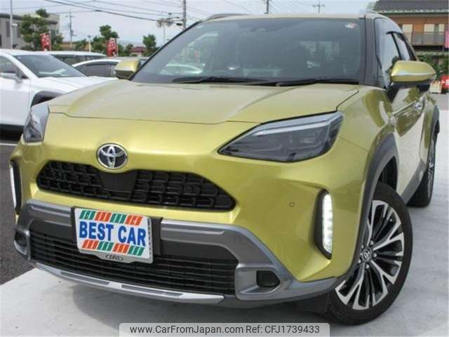 toyota yaris-cross 2023 CFJ1739433 image 1