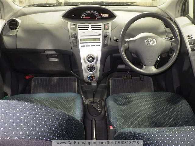 toyota vitz 2005 TE659 image 2