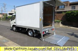 hino dutro 2006 CFJ1564953