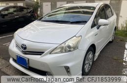 toyota prius-α 2013 CFJ1853999