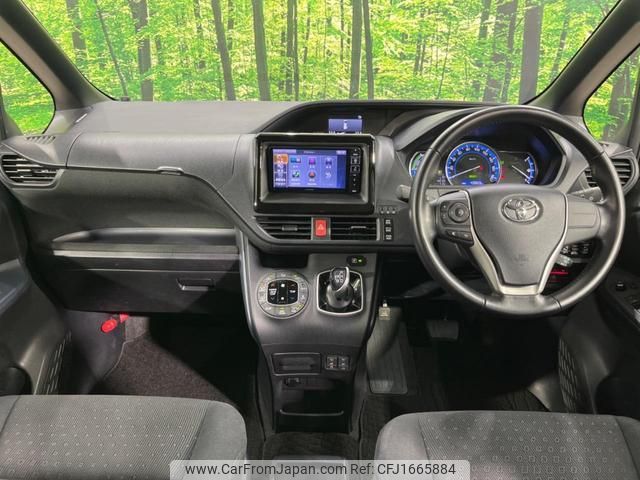 toyota voxy 2017 CFJ1665884 image 2