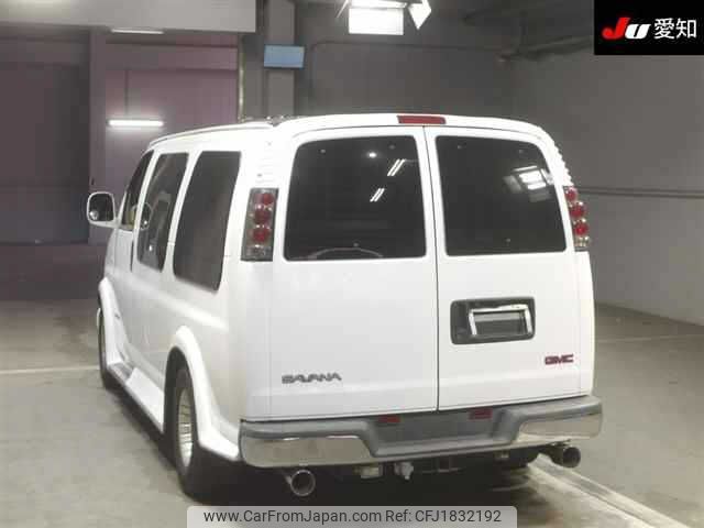 gmc savana 2005 CFJ1832192 image 2