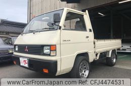 mitsubishi-delica-truck-1988-6441-car_dee93226-8350-469c-8155-7789791c63af