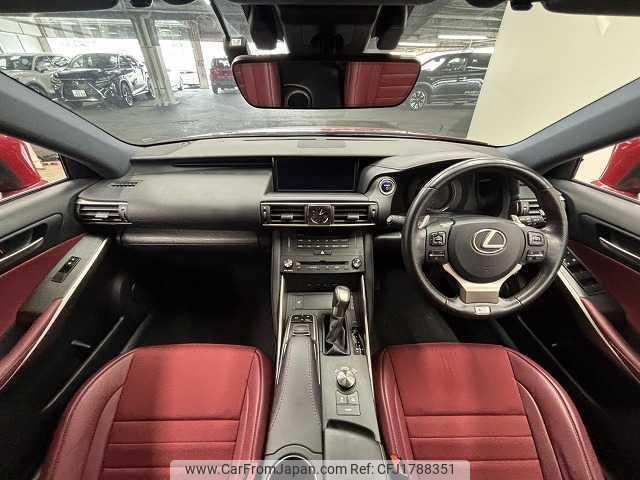 lexus is 2019 CFJ1788351 image 2